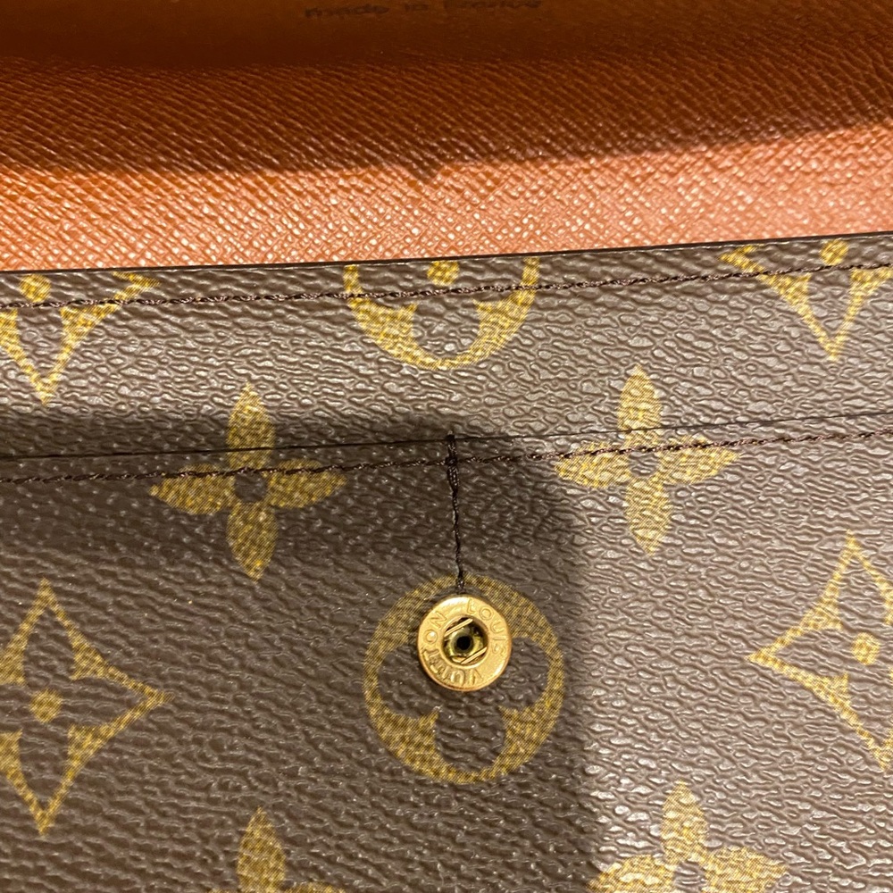 Authentic LV Sarah wallet